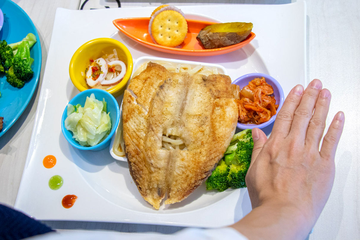 牛奶魚Milk Fish