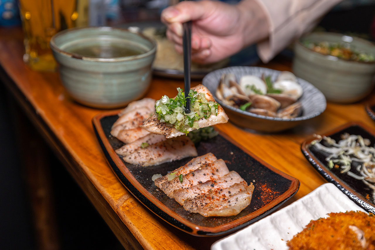 敷酒串屋