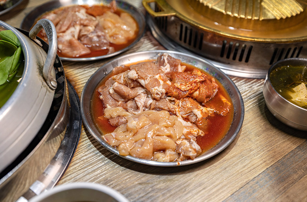 阿豬嘻烤肉村｜台北超平價吃到飽，西門町美食、韓式烤肉吃到飽、西門韓式烤肉、西門韓式料理、韓式烤五花肉、韓式烤肉餐廳、西門銅板烤肉、西門韓式吃到飽、西門吃到飽