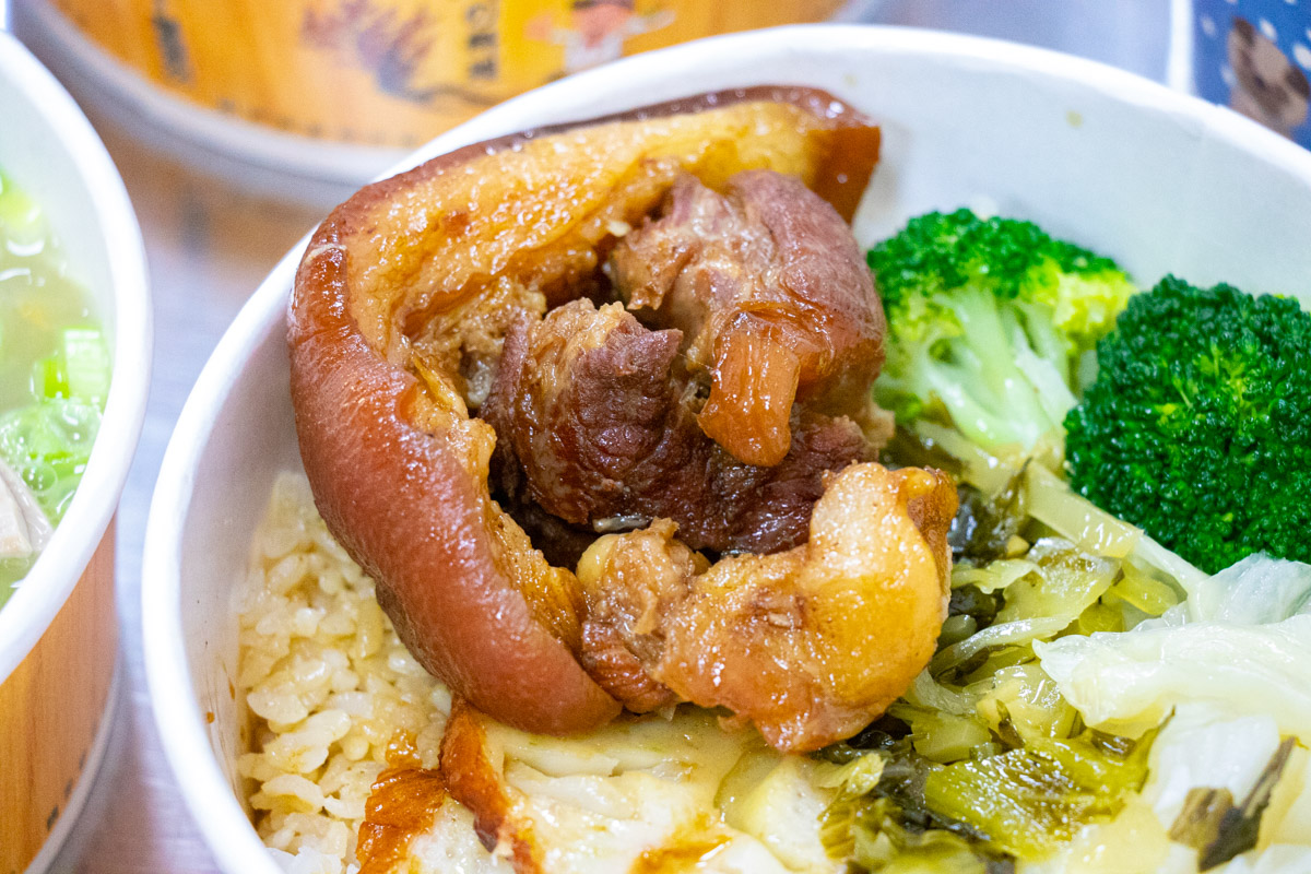 鹿港洪爌肉飯 鹿港洪爌肉飯